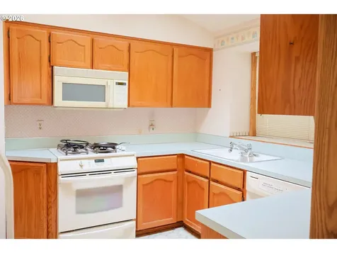 7205 SW Anne Street Beaverton OR 97008
