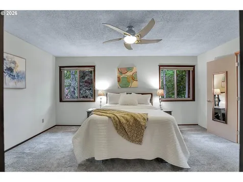 10033 SW Quail Post Road Portland OR 97219