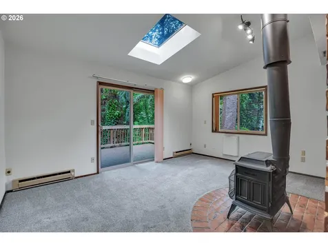 10033 SW Quail Post Road Portland OR 97219