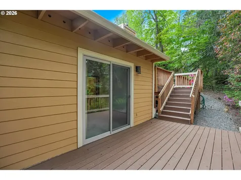 10033 SW Quail Post Road Portland OR 97219