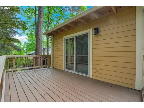 10033 SW Quail Post Road Portland OR 97219