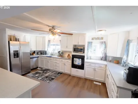 1901 SE Minter Bridge Road Hillsboro OR 97123