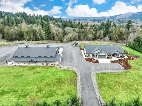 302 Waters Road Castle Rock WA 98611