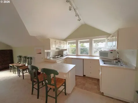 89962 Cape Arago Highway Coos Bay OR 97420