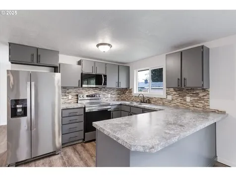9 Lee Place Longview WA 98632
