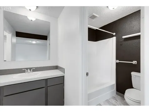 9 Lee Place Longview WA 98632