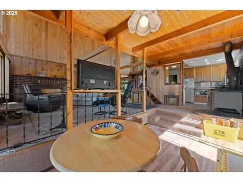 1210 E Mar Vista Lane Brookings OR 97415