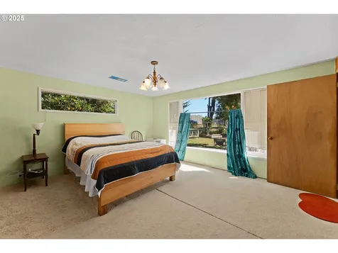 1210 E Mar Vista Lane Brookings OR 97415