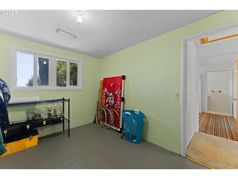 1210 E Mar Vista Lane Brookings OR 97415
