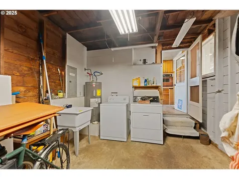 1210 E Mar Vista Lane Brookings OR 97415