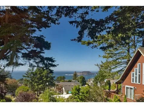 1210 E Mar Vista Lane Brookings OR 97415