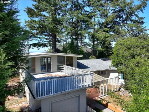 1210 E Mar Vista Lane Brookings OR 97415