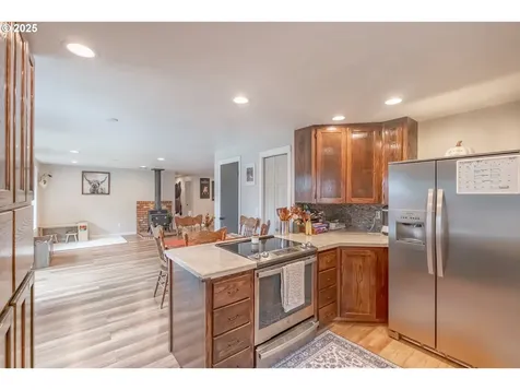 500 Angelee Court Lebanon OR 97355