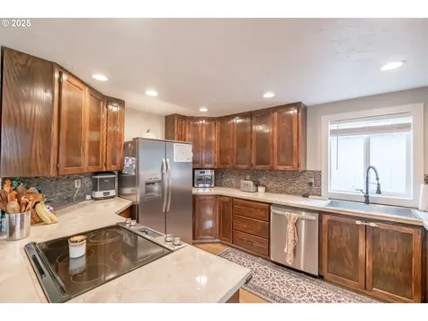 500 Angelee Court Lebanon OR 97355