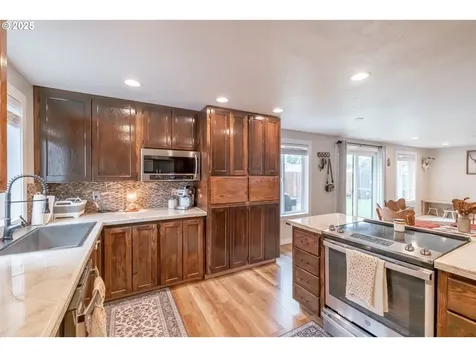 500 Angelee Court Lebanon OR 97355