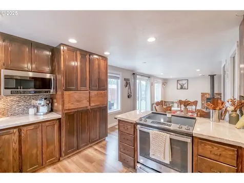 500 Angelee Court Lebanon OR 97355