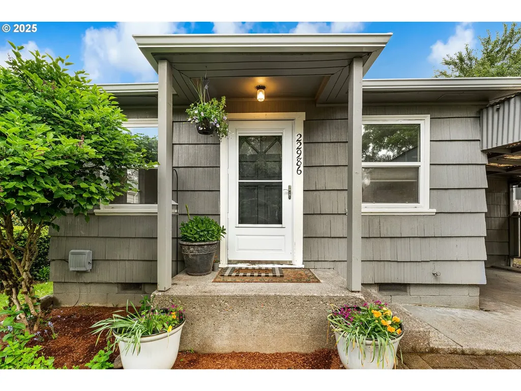 22986 SW Main Street Sherwood OR 97140
