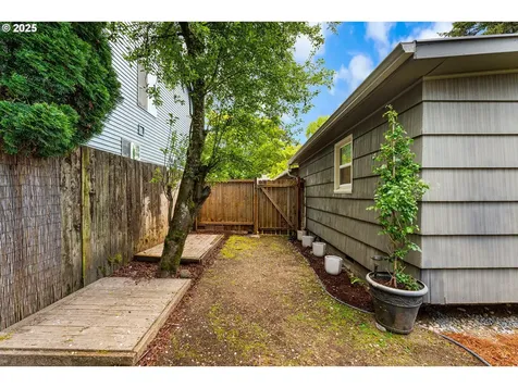22986 SW Main Street Sherwood OR 97140