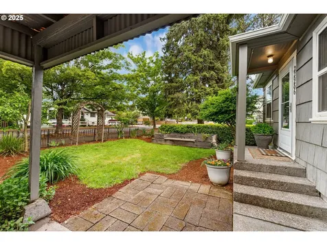 22986 SW Main Street Sherwood OR 97140