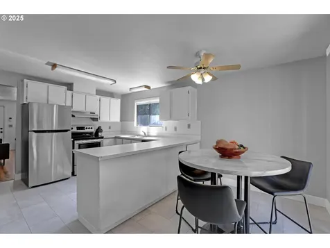 5757 SW 50th Drive Portland OR 97221
