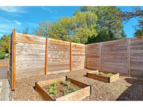 5757 SW 50th Drive Portland OR 97221