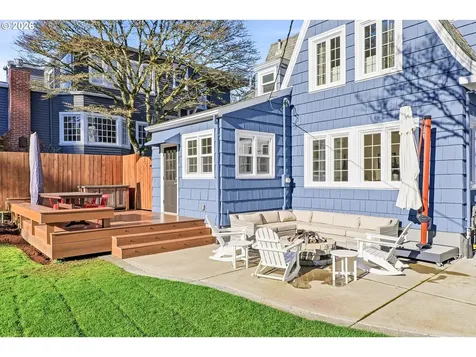2128 SW Edgewood Road Portland OR 97201