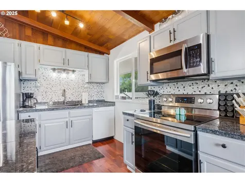 1960 Alder Cove Road Netarts OR 97143