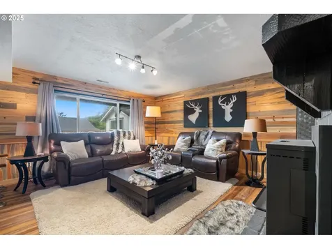 1960 Alder Cove Road Netarts OR 97143