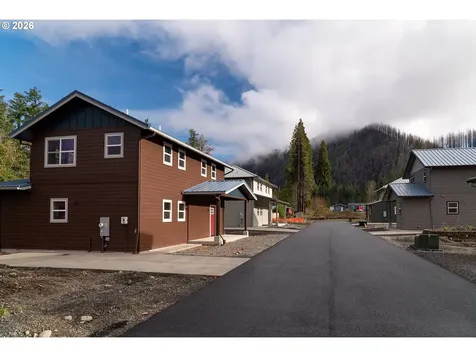 51685 Rose Street Blue River OR 97413