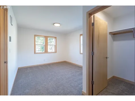 51685 Rose Street Blue River OR 97413