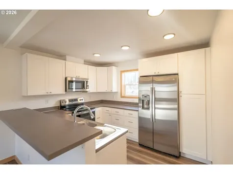 51685 Rose Street Blue River OR 97413
