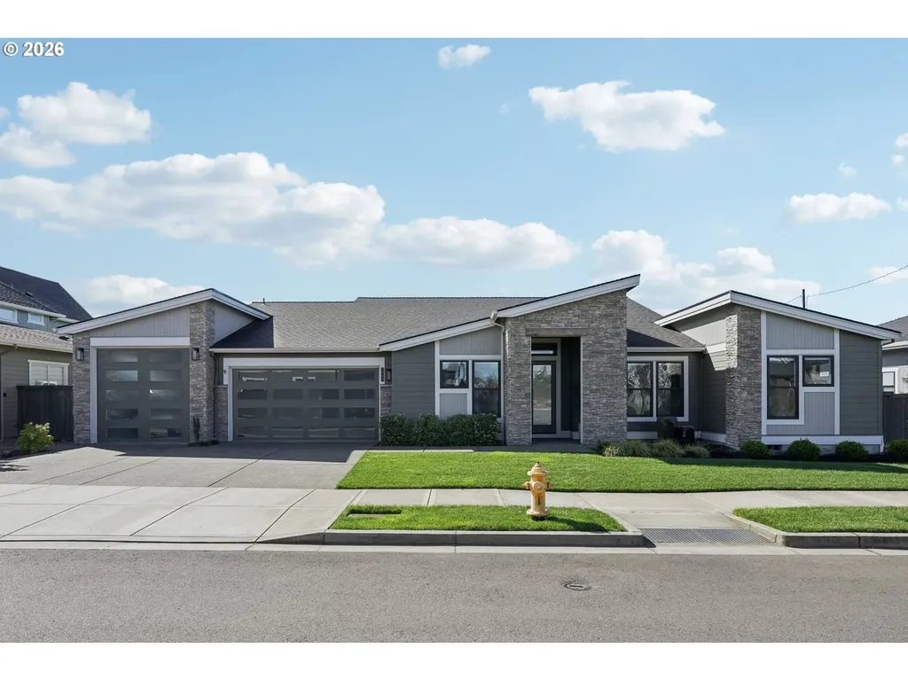 5904 SE Mcinnis Street Hillsboro OR 97123