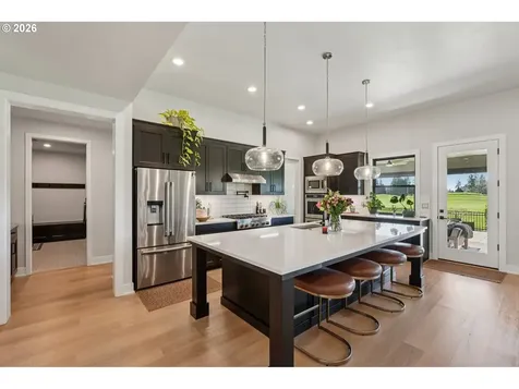 5904 SE Mcinnis Street Hillsboro OR 97123