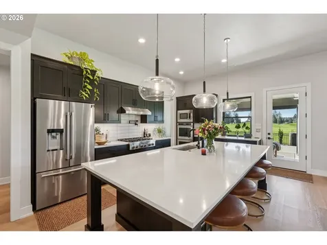5904 SE Mcinnis Street Hillsboro OR 97123