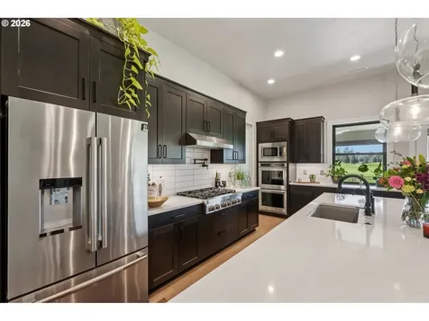 5904 SE Mcinnis Street Hillsboro OR 97123