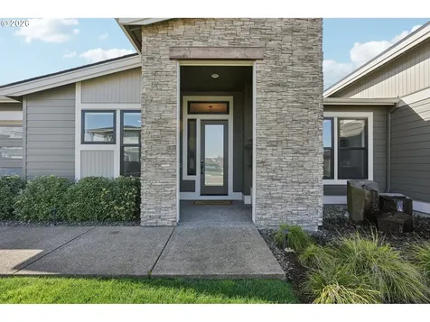 5904 SE Mcinnis Street Hillsboro OR 97123