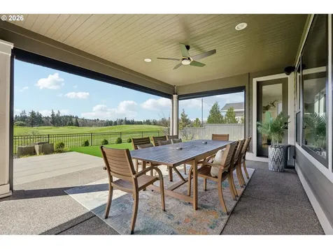 5904 SE Mcinnis Street Hillsboro OR 97123