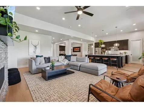 5904 SE Mcinnis Street Hillsboro OR 97123