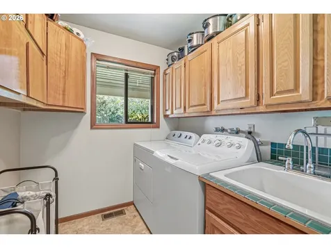 1269 King Road Winlock WA 98596