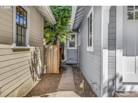 461 Blair Boulevard Eugene OR 97402