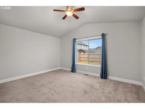 3614 Sweetwater Avenue Woodburn OR 97071
