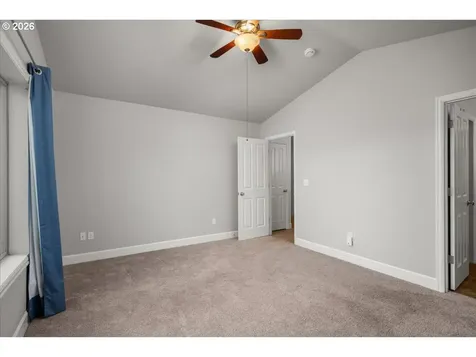 3614 Sweetwater Avenue Woodburn OR 97071