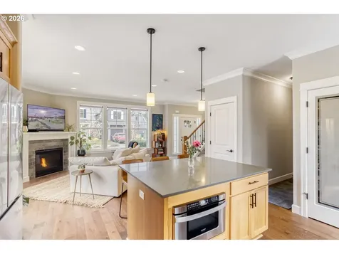 8625 N Endicott Avenue Portland OR 97217