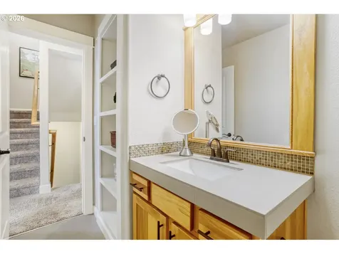 8625 N Endicott Avenue Portland OR 97217