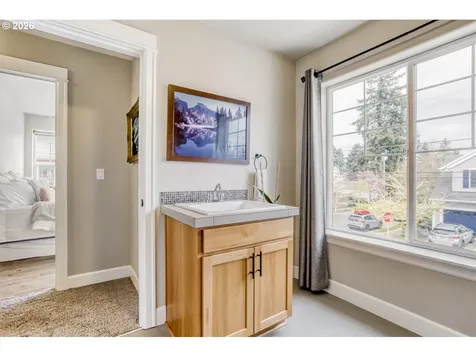 8625 N Endicott Avenue Portland OR 97217