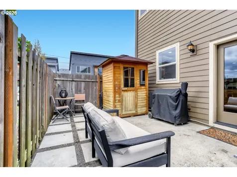 8625 N Endicott Avenue Portland OR 97217