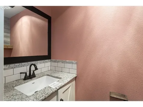 5405 NE 61st Court Vancouver WA 98661