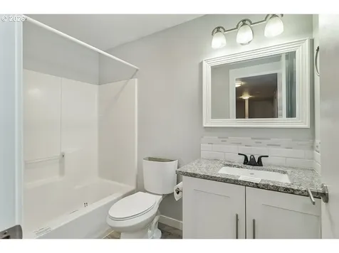 5405 NE 61st Court Vancouver WA 98661
