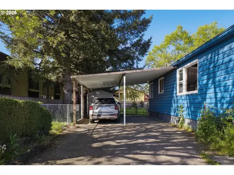 12101 SE Lincoln Street Portland OR 97216
