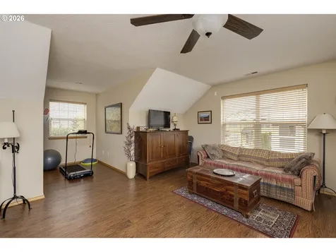 1450 NE Kerry Court Mcminnville OR 97128